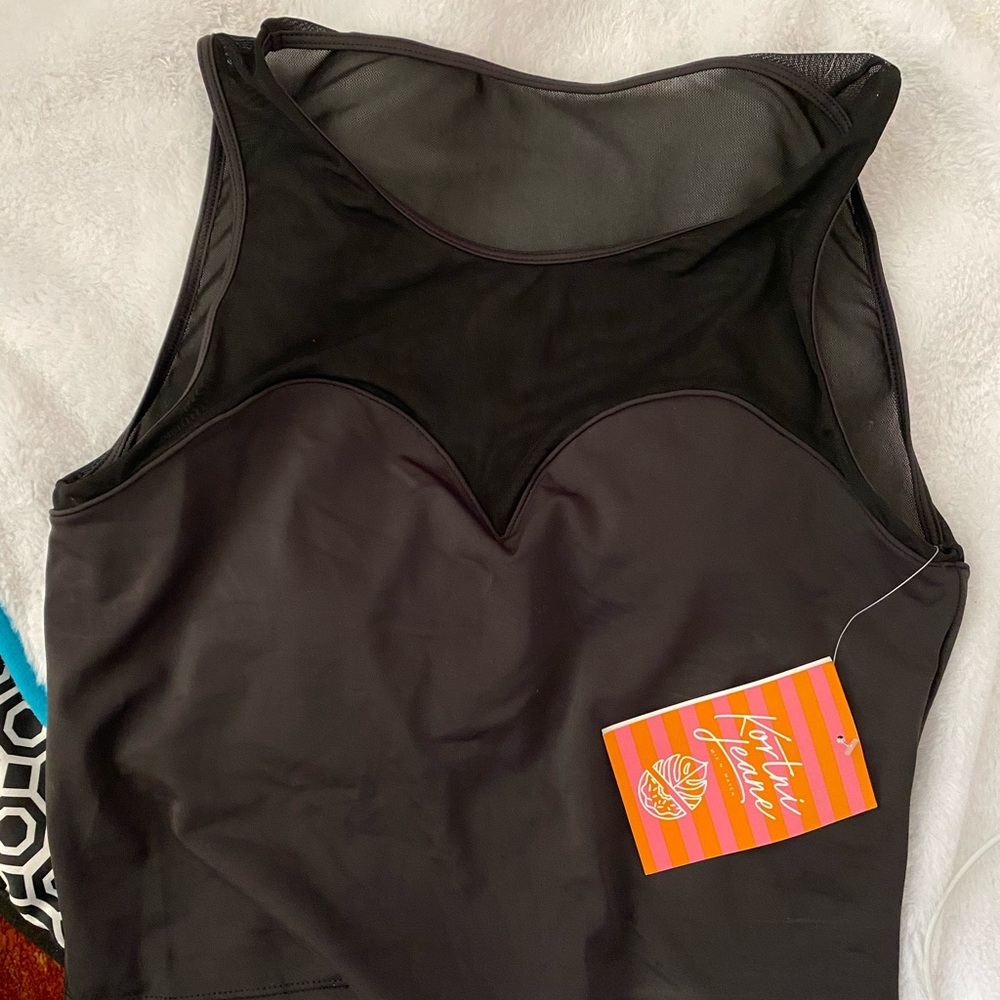 Kortni Jeane NWT black mesh sweetheart top
